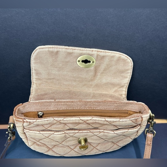 Patricia Nash Bonny Crossbody - Quilted
Stonewashed Denim - Picture 5 of 12